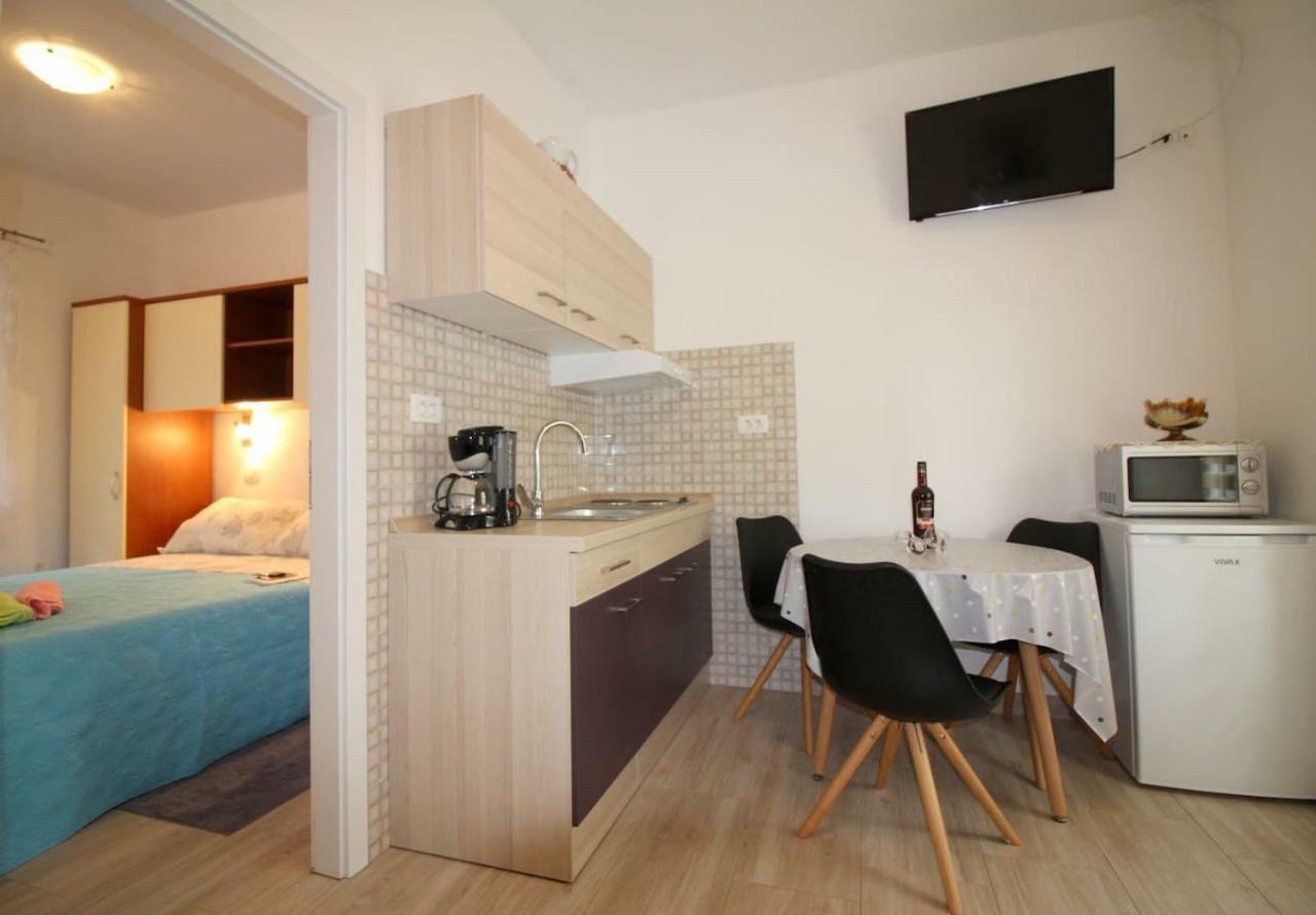 Apartment Noemi in city center Poreč Buitenkant foto