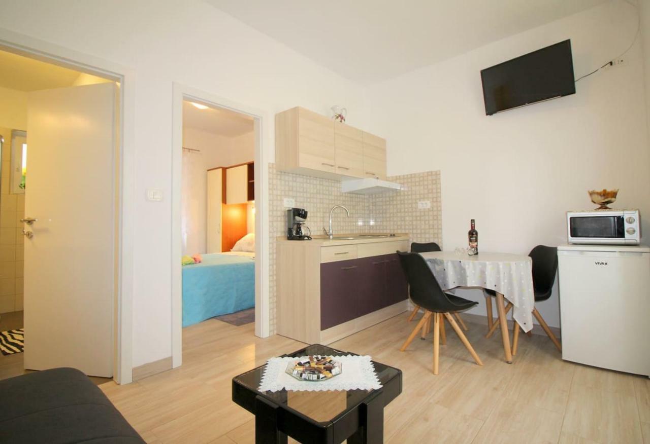 Apartment Noemi in city center Poreč Buitenkant foto